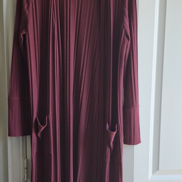 PEYTON JENSEN Women's Size Large, Maroon- Colored Cardigan - Picture 1 of 7